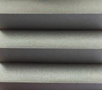 Grupp III Metalliska tyger som efterliknar silkestyg är en väldigt effektfull lösning som ger dina fönster ett exklusivt och modernt utseende.