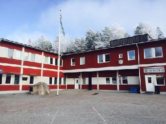 KONTAKTA OSS 2017/2018 Viktoriaskolan Granrisvägen 33 702 35 Örebro info@viktoriaskolan.se (eller förnamn.efternamn@viktoriaskolan.se) www.