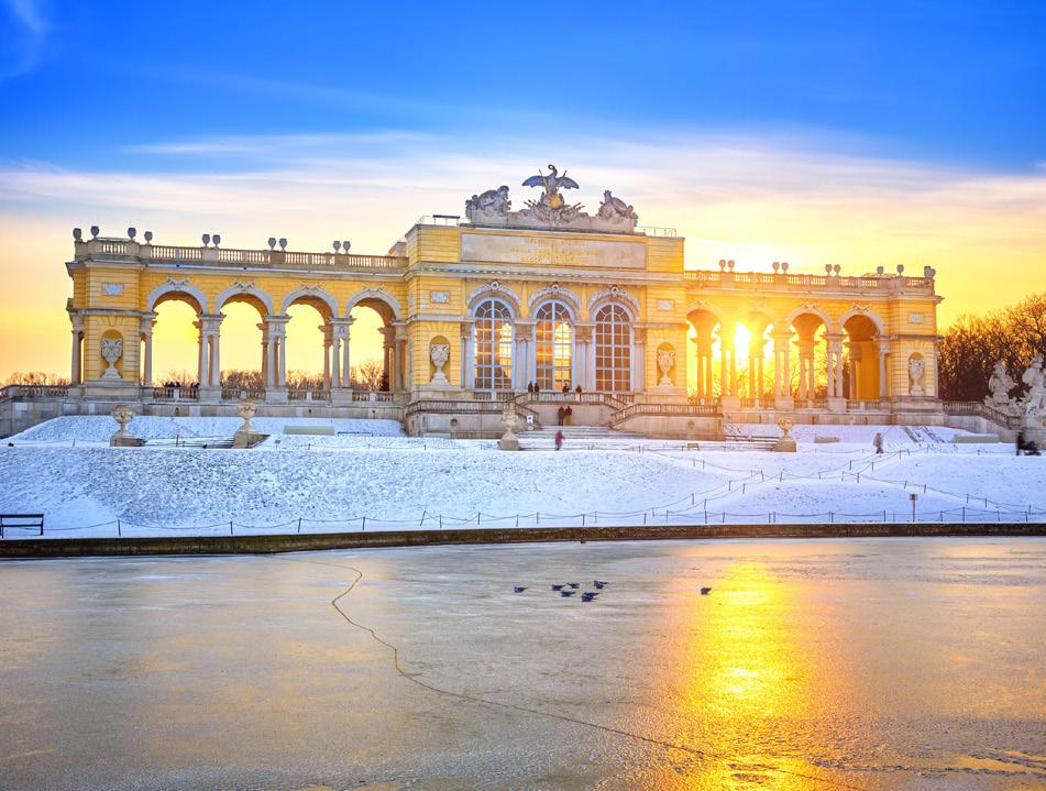DAG 1: HELSINGFORS WIEN 28.12.2019 FLYG FRÅN HELSINGFORS TILL WIEN. Ankomst till Wien kl 10.00. Vi möts av vår svenskspråkige lokalguide och vår nyårsresa börjar med stadsrundtur med egen buss.