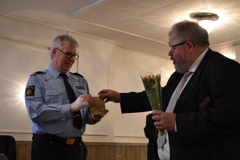 Logemöte 27 feb Denna vårkväll, ja vi får nog kalla det för vårkväll, även om det fortfarande är februari, välkomnades 70 bröder av den skönt blommande Vintergäcken vid sidan av trappan.