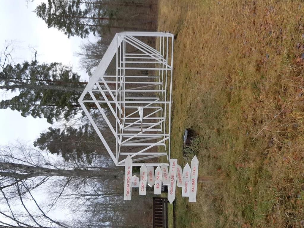 Området innehåller även senare utbyggnadsetapper norrut och österut om drygt 40 villatomter.