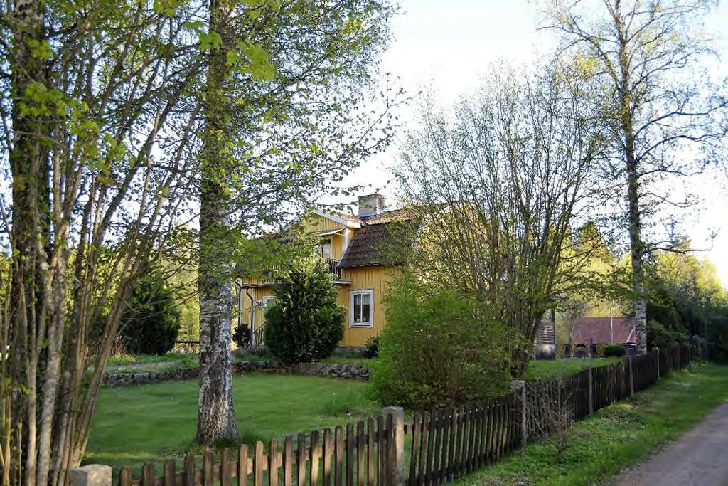 S K O G S G ÅRD