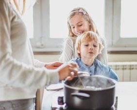 Alla hus har härliga uteplatser att njuta av, egen parkering och ett rejält förråd.