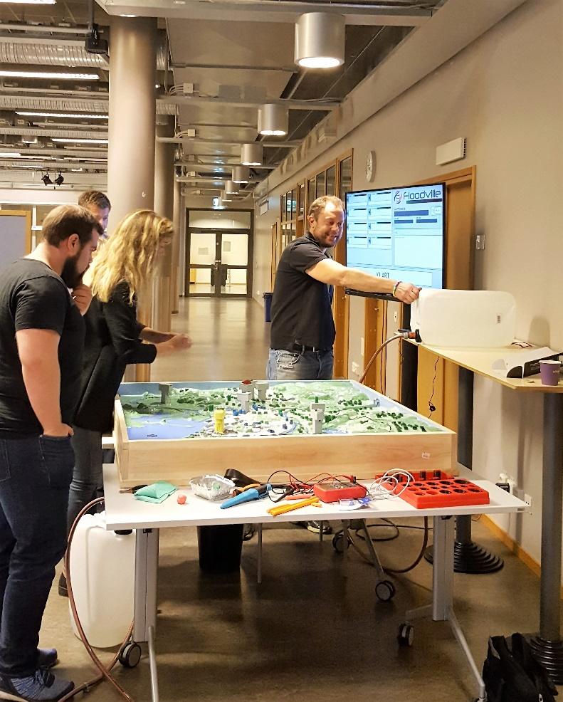 Projektets språk har varit svenska respektive norska och just tvåspråkigheten har varit en utmaning i vissa fall.