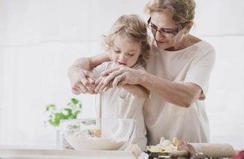 Övervåning På övervåningen finns gott om plats för familjens privata liv med tre sköna sovrum, en praktisk klädkammare och ett badrum med WC och dusch.