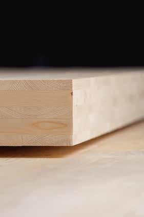Fördelarna med en påbyggnad i limträ och KL-trä DET HÄR ÄR LIMTRÄ Materialet består av fingerskarvade lameller av trä som limmas ihop till balkar i önskad dimension.