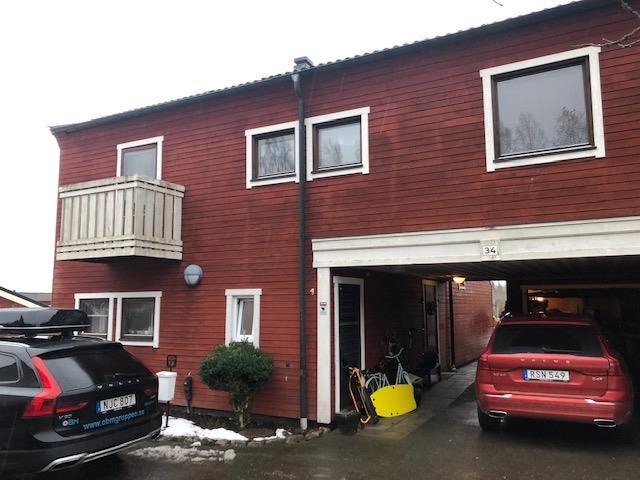 Myggan 8 Myggvägen 34 Skövde Överlåtelsebesiktning Steg 2 Fastighetsuppgifter Uppdragsgivare Fastighetsbeteckning: Myggan 8 Namn: Marco Toro Gatuadress: Myggvägen 34 Postadress: Myggvägen 34 Ort: