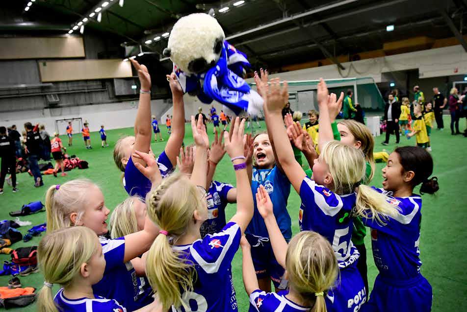 fredag 10-12 www.