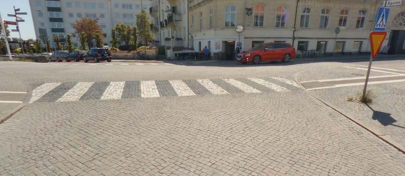 52 Upphäva LTF om väjningsplikt vid Tullbron.