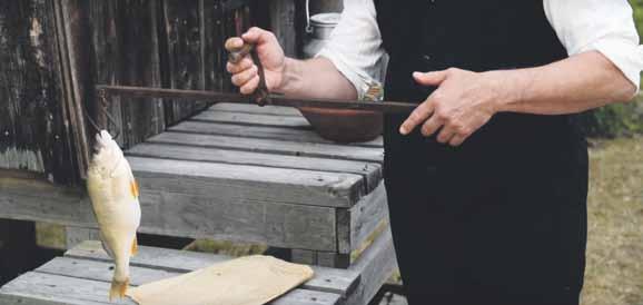 VårKultur 2019: Kultursmaker - Kulttuurimakupaloja 2 Kultursmaker om matkultur, om kultur och mat Vad vore livet utan mat? Våra matvanor speglar vår kultur.