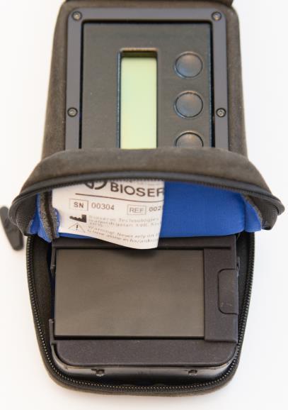 Se därför till att lära känna kraften innan du använder Servohandsken fullt ut. 1.2.2 Batteri Innan du använder Servohandsken behöver du ladda batterierna.