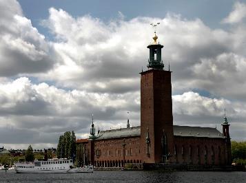 Kloriders och karbonaters väg till korrosion? Bror Fastighetskontorets Fråga: Finns det ett samband mellan lägre klorering och ökad livslängd på betongen?
