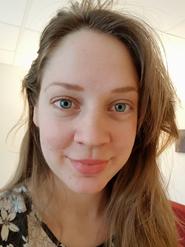 Nya medarbetare på Psykologmottagning för föräldra- och barnhälsovård Ronja Svensson Jag heter Ronja Svensson och gör just nu min VFU på Psykologmottagningen för föräldra- och barnhälsovård.