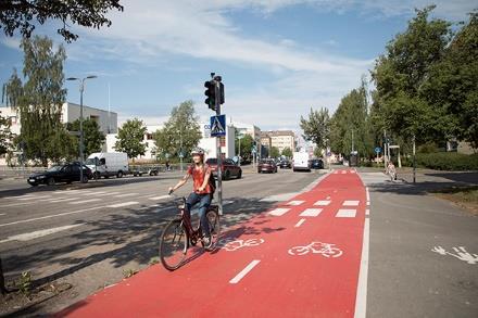 Gator och parker Ansvarsområden Planering av trafiksystem och trafik Trafikledning och trafiksäkerhet Planering, byggande och underhåll av gator och leder för gång- och cykeltrafik Planering,