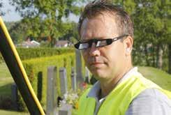 Vid till exempel fönsterputsning och fasadtvätt på höjden med teleskopisk lans kan, om man