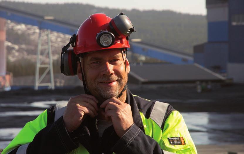 I grunden tror jag inte att vi jobbar vare sig mer eller mindre med säkerhetsarbetet än andra men jag upplever att vi är duktiga på att påminna varandra om olika riskfyllda arbetsmoment, säger han,
