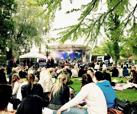 är tillbaka! Fri entré www.facebook.com/scensommar Instagram: scensommar Glöm inte att tagga dina bilder!