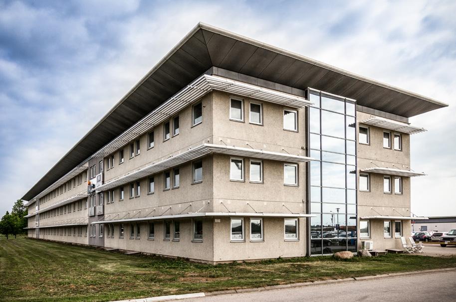10 Region Öst Region Öst 11 Linköping LINKÖPING logistik Handel Övrigt* 1 Ackordet 10 Industrig. 15, Linköping 1954/1954 Handel 604 199 3 569 4 372 4,9 2 Amor 1 Platensg.