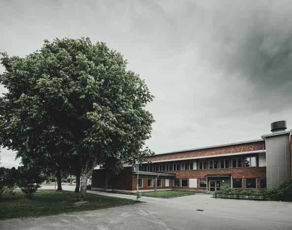 Det här är en plats med skolbibliotek Biblioteken i Älvkarleby kommun har ett gemensamt bibliotekssystem och biblioteksansvariga i skolan får stöd av bibliotekarie på folkbiblioteket.