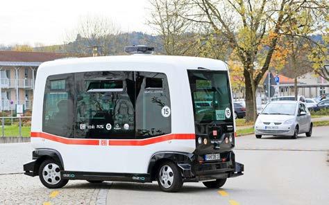 Ett exempel för digitaliseringen hos Deutsche Bahn är Tysklands första självkörande buss på allmän väg.