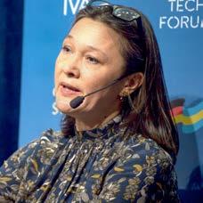 SAGT HOS OSS UNDER ÅRET KÖPFE DES JAHRES Innovation och digitalisering Innovation und Digitalisierung Den tysk-svenska innovationsplattformen German Swedish Tech Forum som drivs av Tysk-Svenska