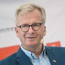 SAGT HOS OSS UNDER ÅRET KÖPFE DES JAHRES Språket nyckeln till internationalisering Sprachkenntnisse Schlüssel zur Internationalisierung Språkkunskaper är ett led i att lyckas bättre på