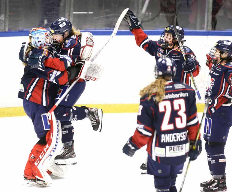 21 LHC är den enda klubben i Europa som har både herr- och damlag i högsta serierna samt nationellt ishockeygymnasium för både flickor och pojkar.