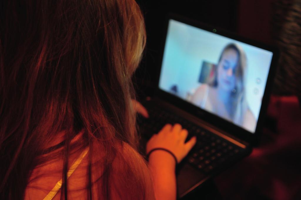 Tillfälle 1 Vilka unga utsätts på nätet och varför? Dessa unga kan använda sexuella bilder för att reglera känslor. Det kan påverka hela livet.