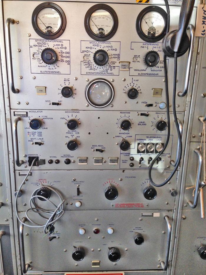 6 Radiomuseet efterlyser TV-transformatorer! Radiomuseet behöver högspänningstransformatorer till linjeoscillatorer i äldre TVmottagare.