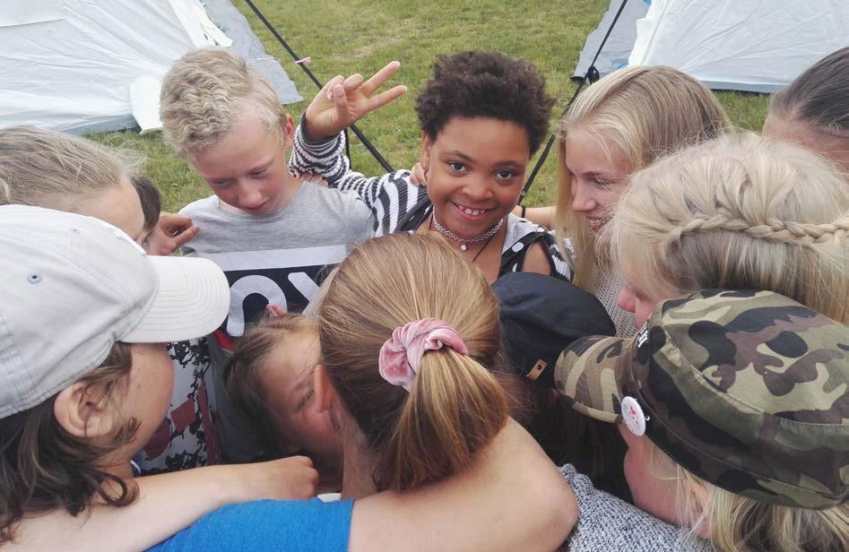 Sommarskoj med Röda Korset Andrea Södergård Förra årets läger ordnades på Runsala i Åbo. Gemenskapen var stor. Anmälningen till sommarklubbarna har öppnat Pyssel, utfärd, äventyr och första hjälpen.