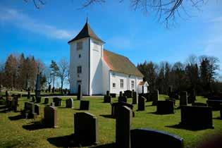Råggärds Stom 4 :1, Råggärds kyrka Till kyrkoanläggningen hör kyrkan med omgivande kyrkogård samt ett bårhus från 1968.