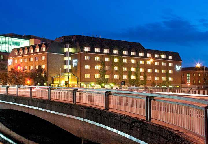 com/hotels/ galway Jurys Inn Cork 133 rum