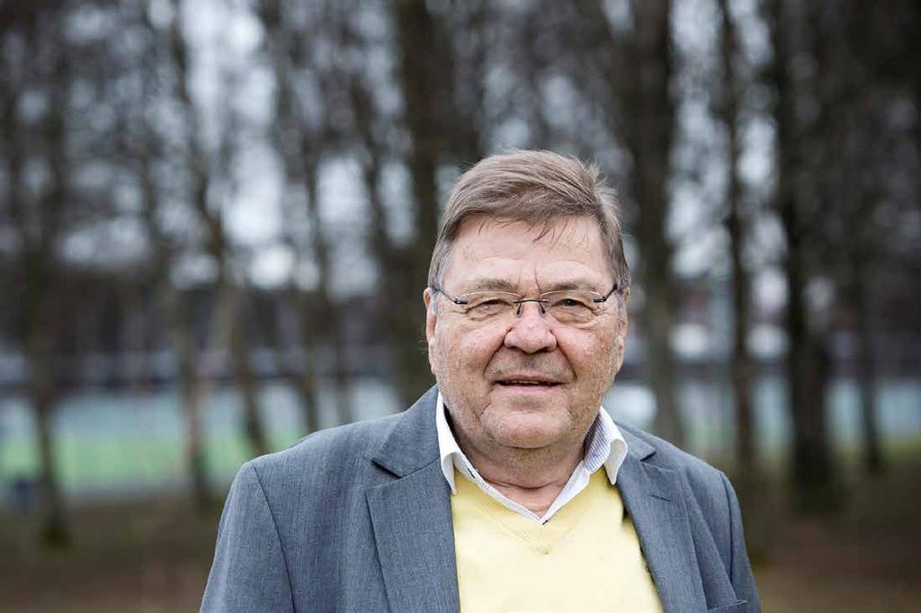 HÅKAN HEDMAN, FÖRBUNDSORDFÖRANDE NJURFÖRBUNDET Njurförbundet bevakar politikerna NÄR FÖRENINGEN BILDADES 1971 FANNS DET ENDAST ETT FÅTAL DIALYSENHETER I SVERIGE OCH DET VAR FÅ PERSONER ÖVER 50 ÅR SOM