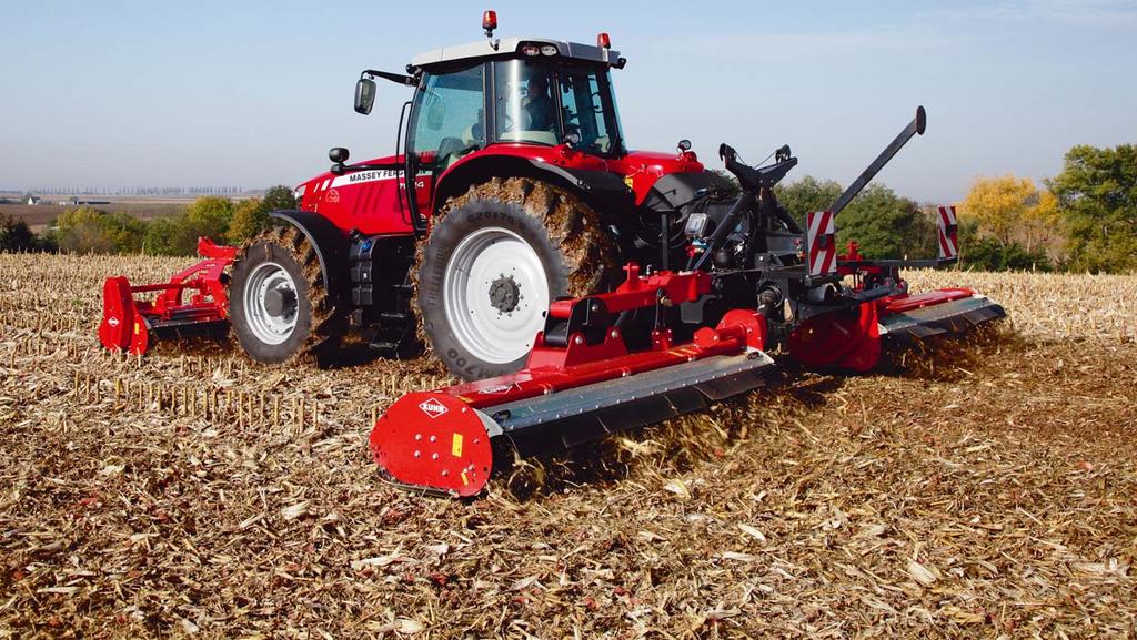 BP 8300 MULCHMASKINER Hög kapacitet V eller 305 PRO i fronten, ger den en mycket hög kapacitet.