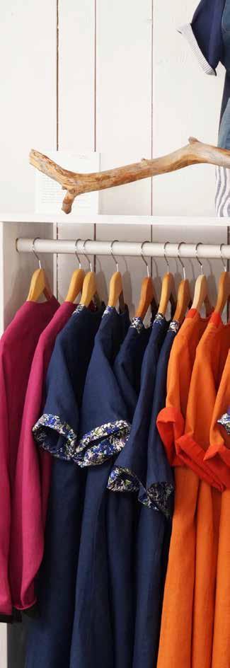 Shopping & service SHOPPING & SERVICE Please take the time to discover all the small cosy farm shops and enjoy the nice service!