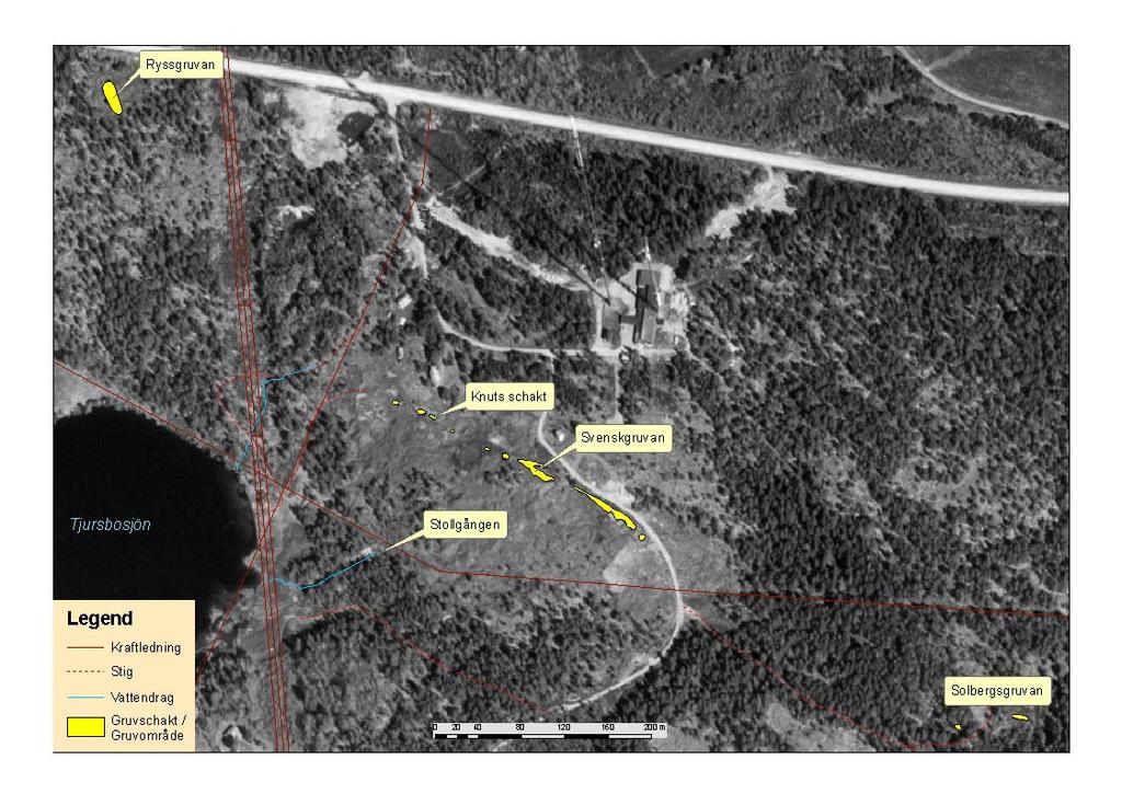 Figur 7. Karta som visar de olika gruvhålens samt stollgångens lägen vid Gladhammars gruvfält. Copyright Lantmäteriet 2000-05-08. Ur SverigeBilden.