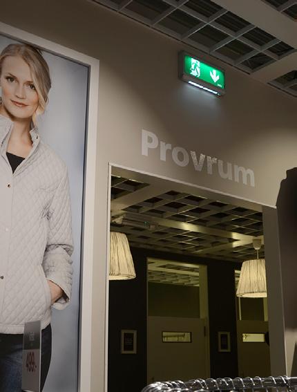 PROFILUX IP44 Löser långa läsavstånd En stilren och stabil hänvisningsarmatur med kapslingsklass IP44 och för tre olika läsavstånd: 26 m, 40 m och 64 m.