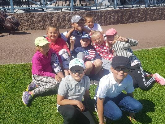 Juniorernas sommarläger Glädje, gemenskap och utveckling Årets juniorläger var en uppdaterad version av den mycket