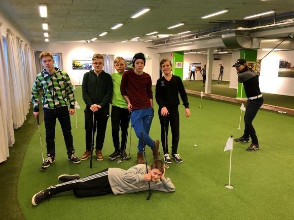 Då det även fanns tid för discobowling och trampolinhoppning på Jumpyard på vägen hem.