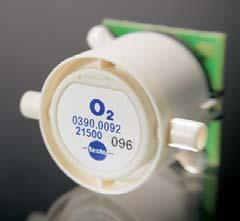 laddare (batteriliv 10 timmar med pumpen igång) Som tillval, H 2 -kompenserad CO-mätcell för