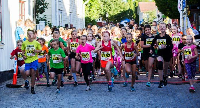 Som vanligt har vi Chip-tidtagning för alla och med fyra mellantider på långa banan 8,9 km. Alla klasser använder engångschip som fästes på skon.