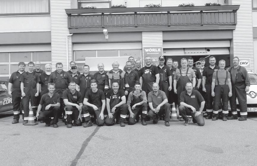 Lehrgang für die Feuerwehren im oberen Bachtal für Elektro-Fahrzeuge Das Autohaus Wörle in Syrgenstein veranstaltete am Samstag, den 25.05.