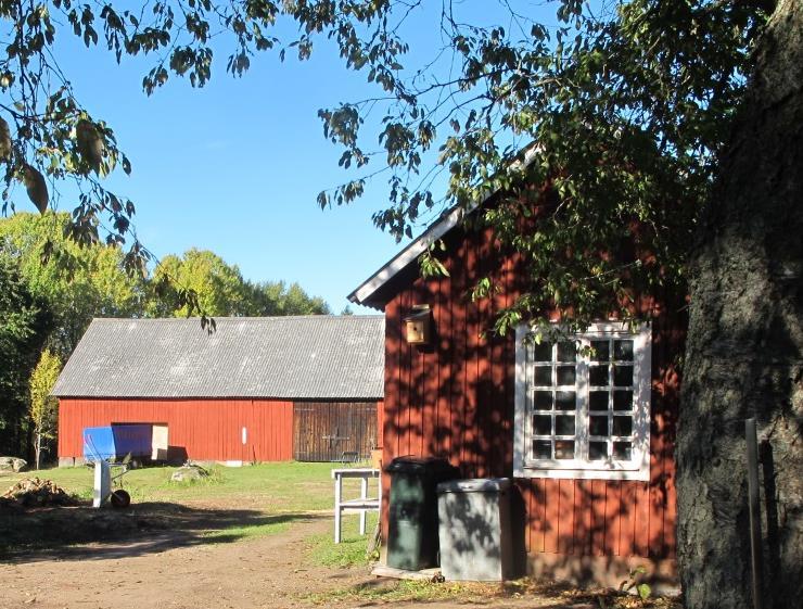 En av gårdarna ägs