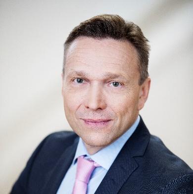 som gruppen bedriver. Timo Ritakallio, f. 1962 (i direktionen från 1.3.
