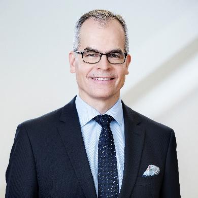 2018) Affärsrörelsedirektör, Bankrörelse för företag och institutioner I direktionen sedan 2018 Teknologie licentiat Tidigare central arbetserfarenhet: Finnvera Abp: affärsverksamhetsdirektör,