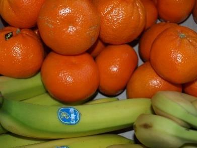 Vi har fått ca 400kg äpplen som har kommit de boende till glädje av människor som haft ett överflöd av