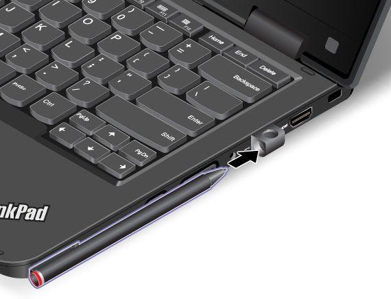 Sätt i ThinkPad Pen Pro i ett av de