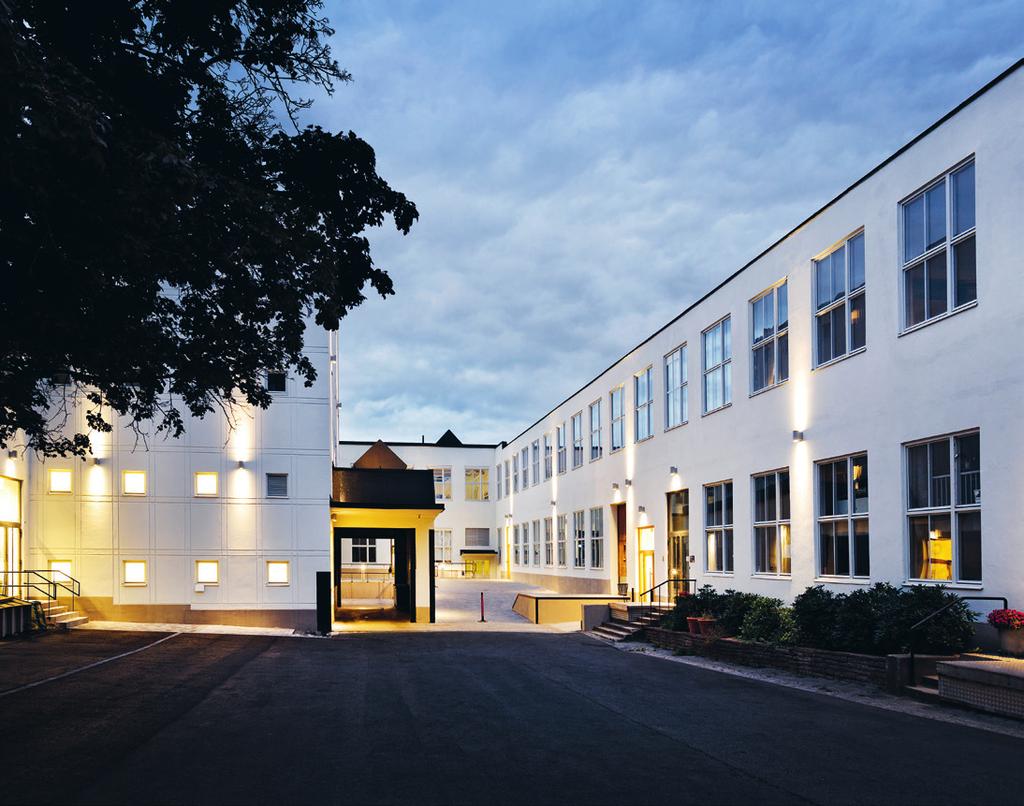 1 Fastighetsklustret på Ranhammarsvägen i Bromma I norra Ulvsunda i Bromma som är beläget i Stockholms utvidgade stadskärna innehar Svenska Hus ett fastighetskluster om totalt fyra fastigheter och