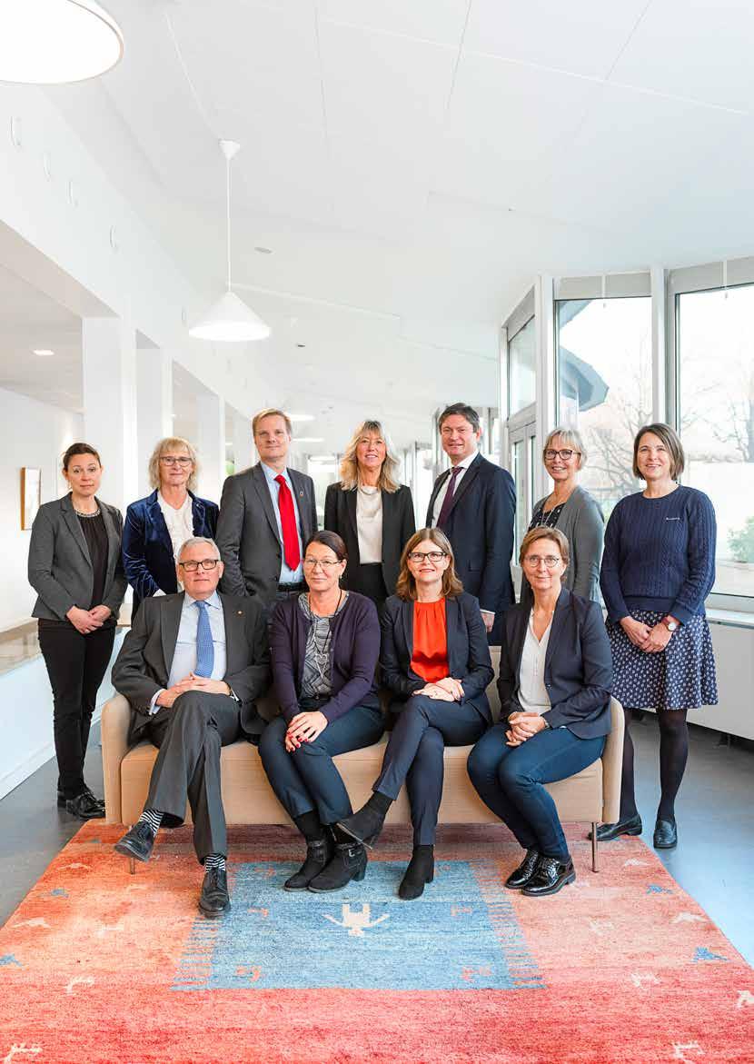 Styrelse KPA AB Styrelse KPA AB Bakre raden från vänster Karin Lindblom, arbetstagarrepresentant Lena Micko, vice ordförande Jens Henriksson, ordförande Vesna Jovic Per