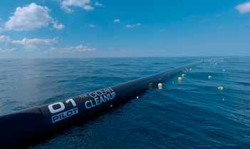 Nu behövde han bara få hjälp med projektet, som han kallade för The Ocean Cleanup. Det skulle dock visa sig bli svårare än han trott. I början var det ingen som trodde på hans idé.